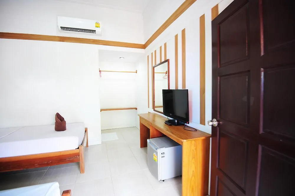 Phi Phi Twin Palms Bungalow 2*, Phi Phi Don Thailand